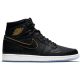 Air Jordan 1 RETRO HIGH OG  BLACK/METALLIC GOLD-SUMMIT WHITE