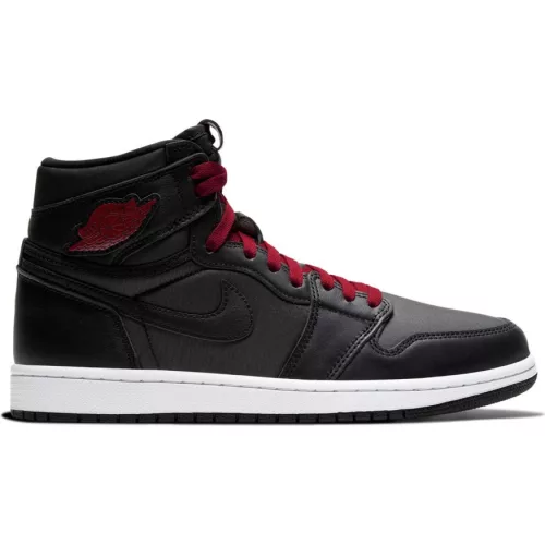 AIR JORDAN 1 RETRO HIGH OG  BLACK/GYM RED-BLACK-WHITE