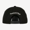 MITCHELL & NESS PHILADELPHIA 76ERS IRIDESCENT XL LOGO SNAPBACK HWC BLACK